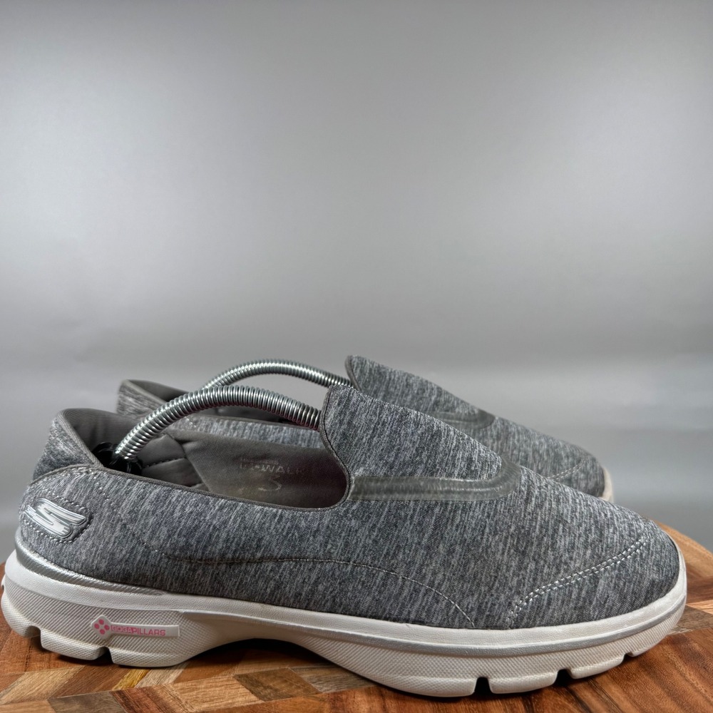 Skechers GoWalk 3 Womens 9.5 Walking Shoes Heathered Gray Pink Goga Mat